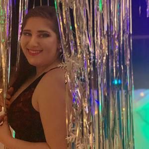 Meet your Posher, Cecelia